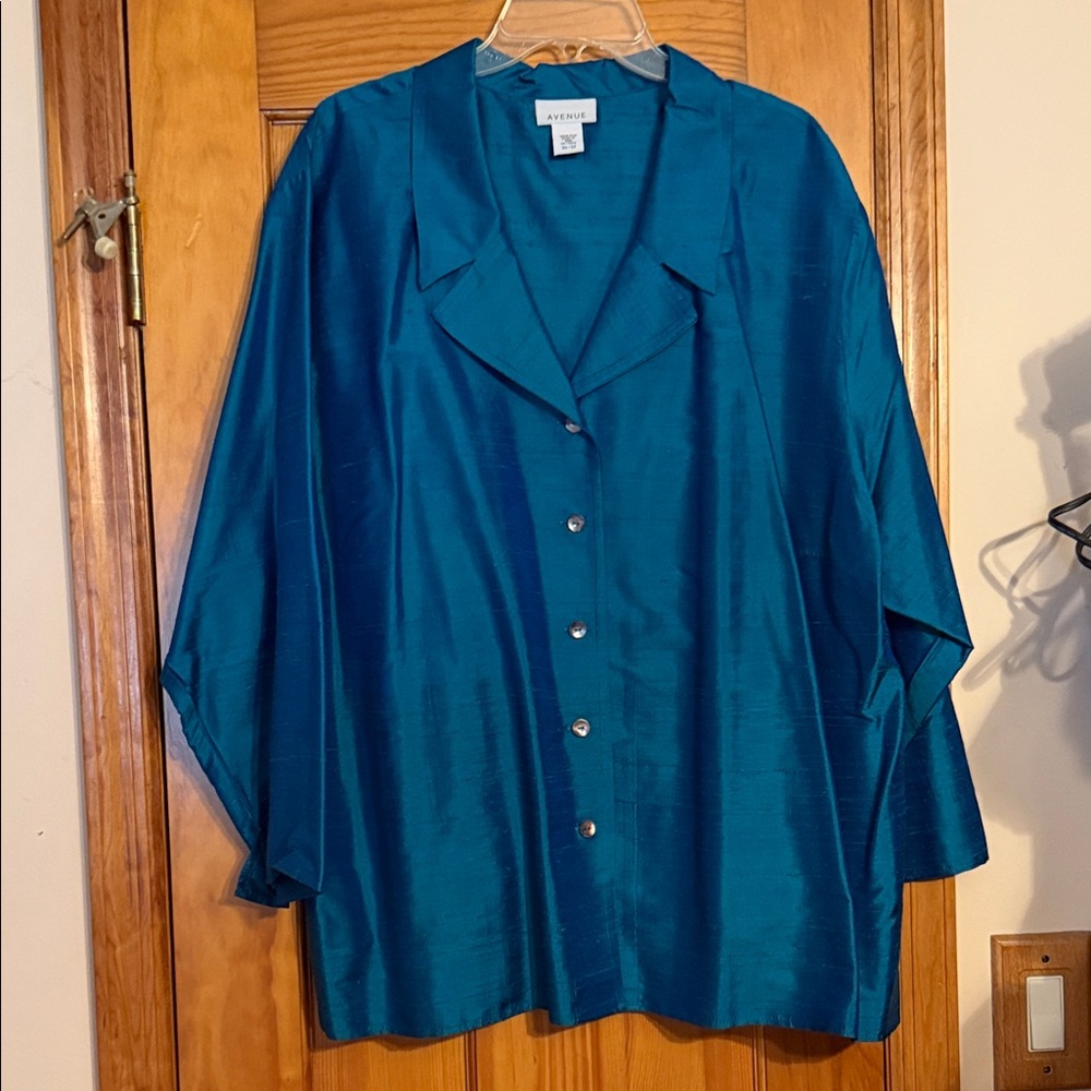 Avenue Teal Button-Front Silk Shirt